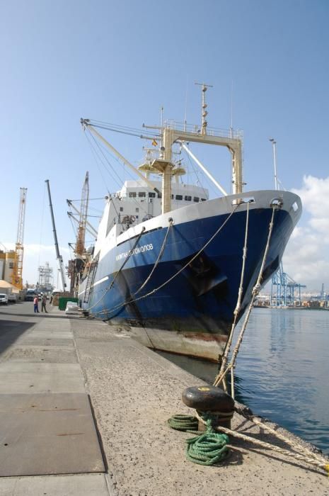 KAPITAN BOGOMOLOV BARCO PESQUERO RUSO ATRACADO ...