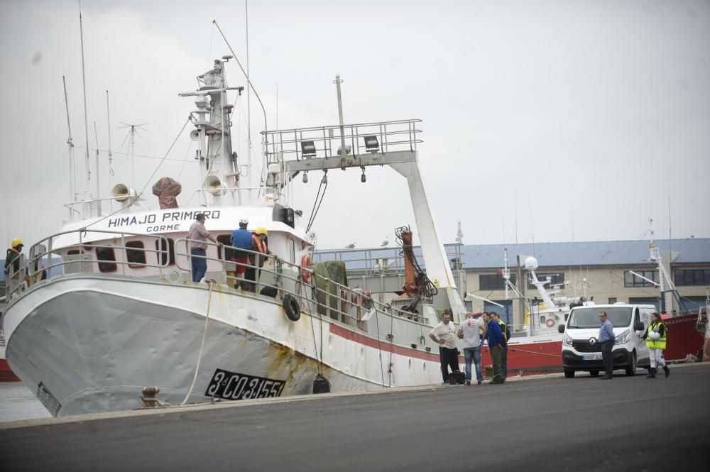 El cuerpo de la víctima fue trasladado al puerto de A Coruña.