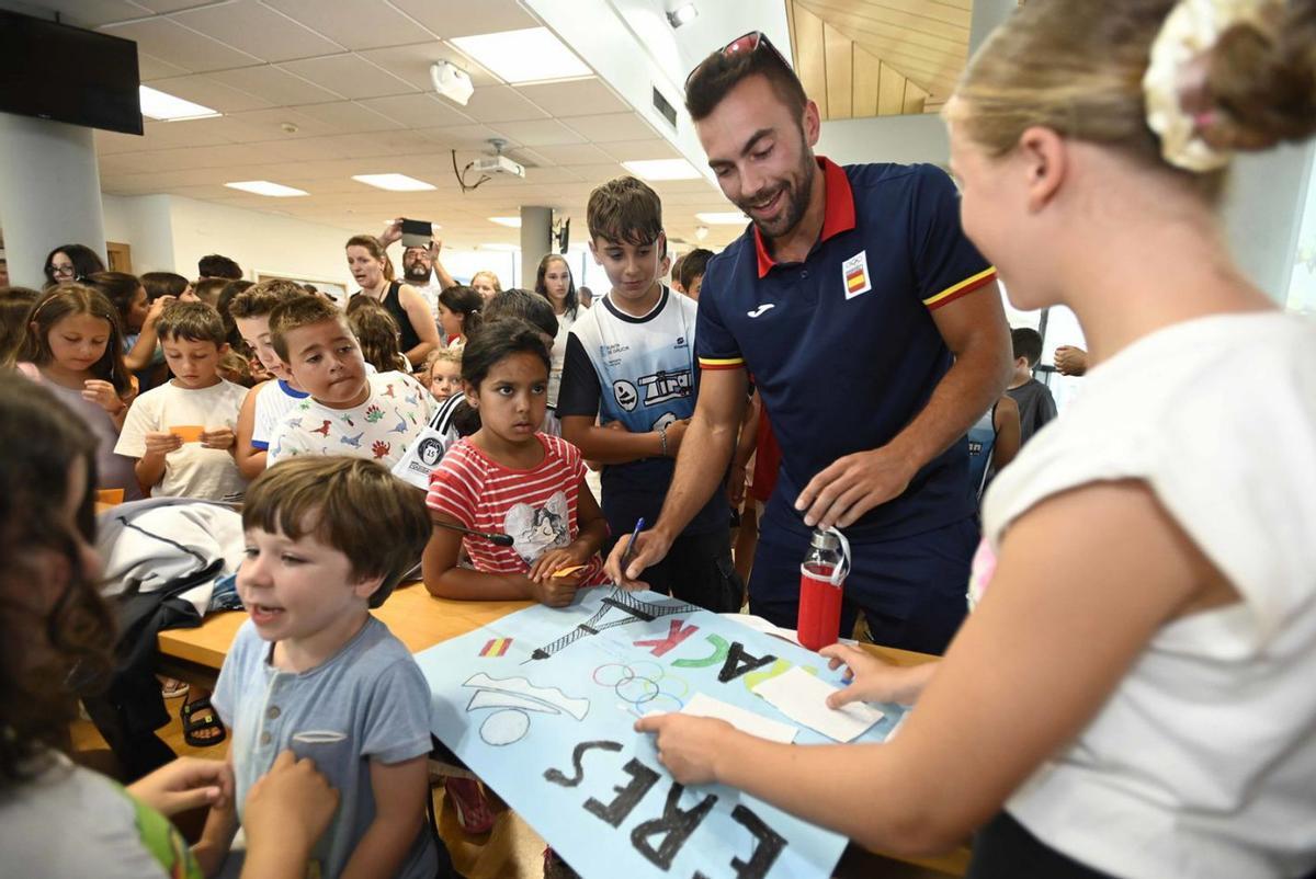 Rodrigo Conde, en la recepción en el concello a su vuelta de los Juegos de París.