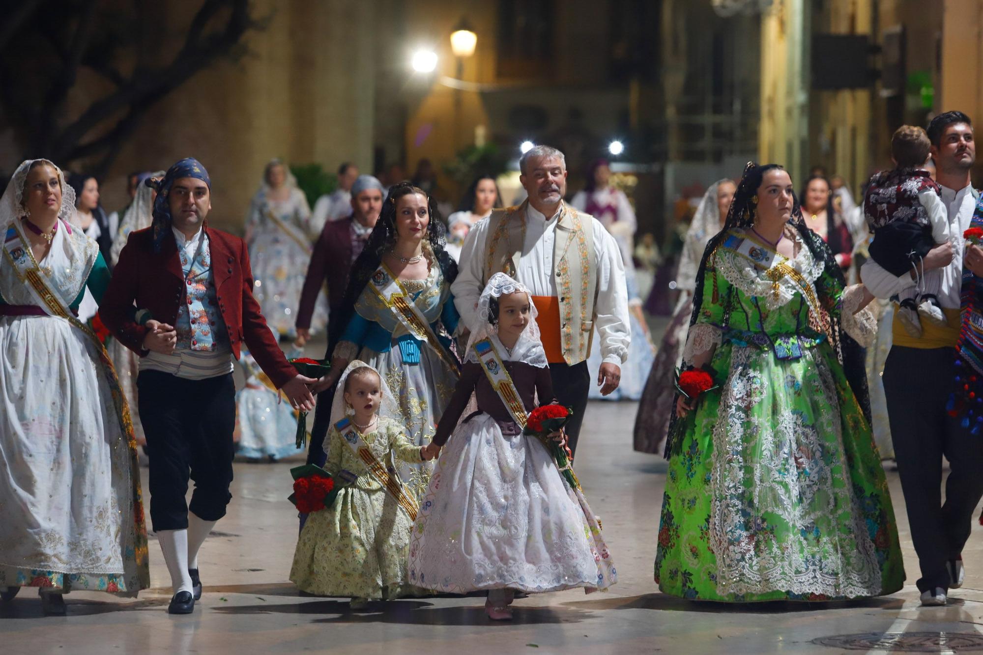 Búscate en el segundo día de la Ofrenda en la calle San Vicente entre las 24 y la 1 horas