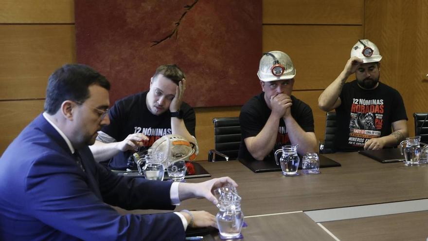 EN IMÁGENES: La marcha minera desde la Mina Miura llega a Oviedo para reunirse con Adrián Barbón