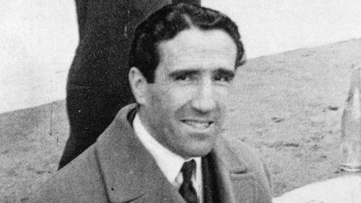 Helenio Herrera, genio y figura. Siempre lo acompañó la ironía, el triunfo, el buen humor y la polémica...