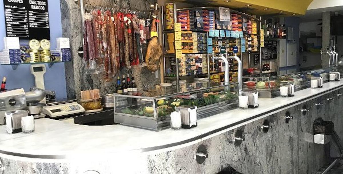 Entre sus especialidades se recomienda no irse sin probar sus deliciosas anchoas