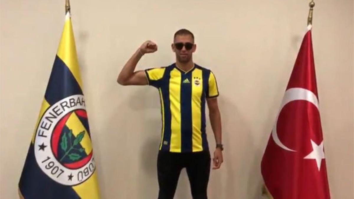 La impactante presentación de Slimani con el Fenerbahce