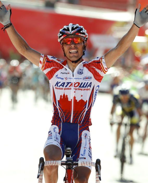 La Vuelta a España ha sido uno de sus terrenos favoritos. En la imagen, tras ganar una etapa en 2011.