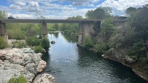 El río Ter, en su paso por el pantano del Pasteral.