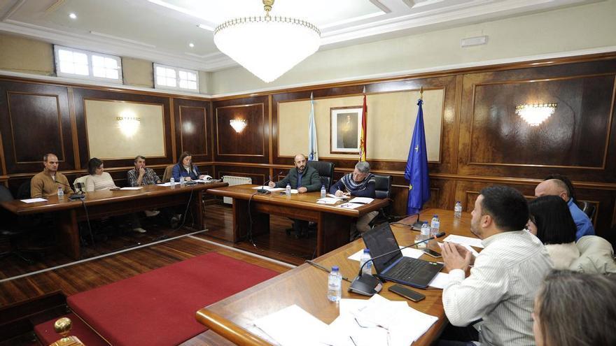 El PP de Rodeiro cifra en 90.000 euros las facturas pendientes del año pasado