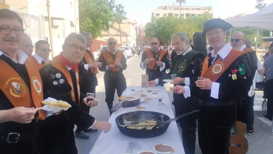 Las tunas toman las calles de Jumilla
