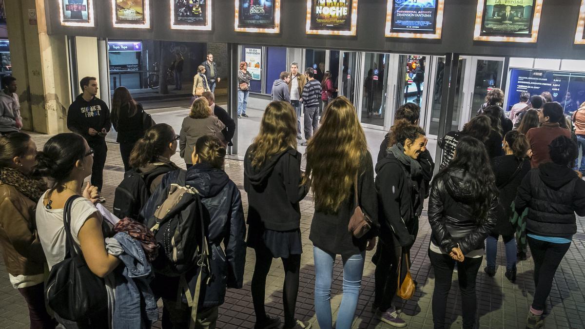 Entrada de unos multicines en Barcelona durante una Fiesta del Cine anterior a la pandemia. Entrada de unos multicines en Barcelona durante una Fiesta del Cine anterior a la pandemia.
