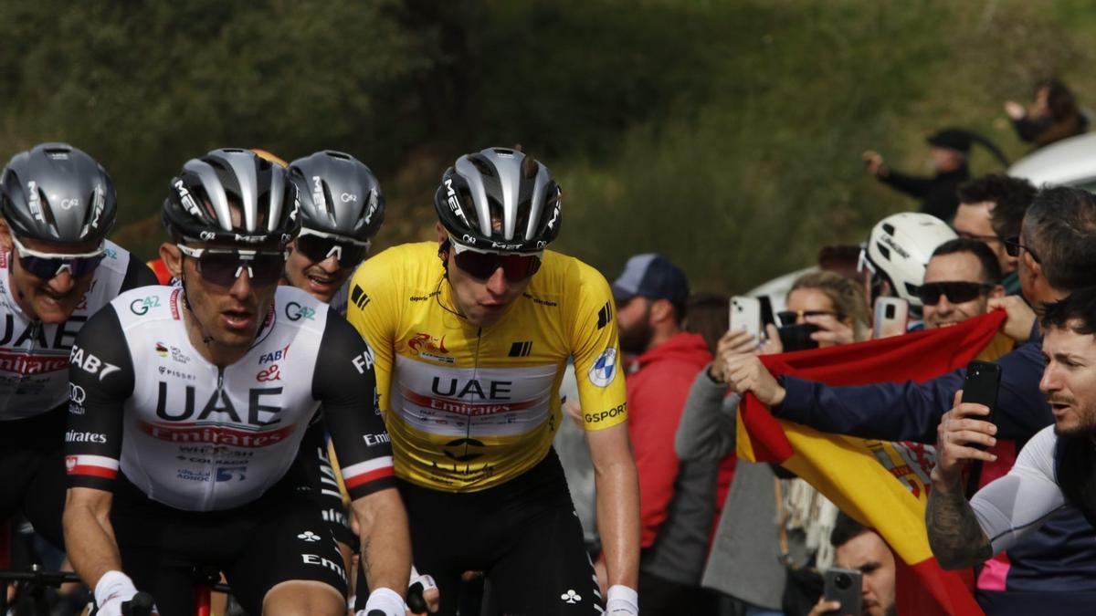 Tadej Pogacar, el último ganador de la Vuelta Ciclista a Andalucía-Ruta del Sol, en el repecho de la carretera de Los Núñez, camino de Alhaurín de la Torre, que fue llegada de la 5ª y última etapa.