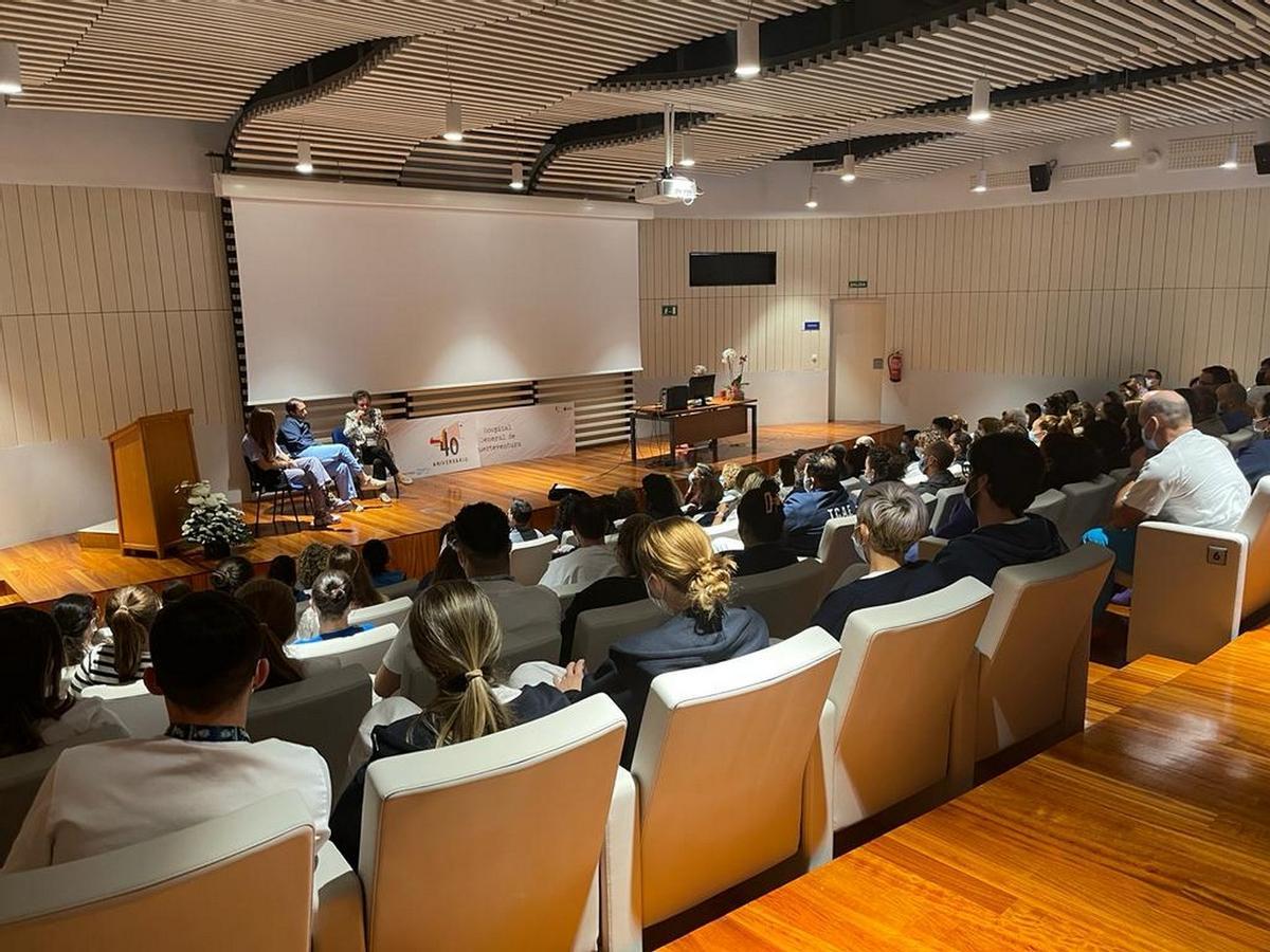 Imagen de las conferencias que se están llevando a cabo en el Hospital General de Fuerteventura.