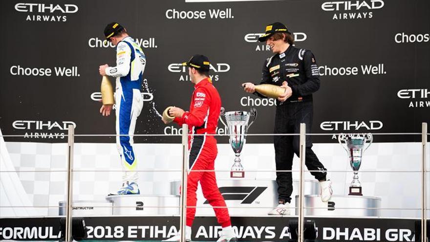 Merhi firma otro podio en la última carrera del año