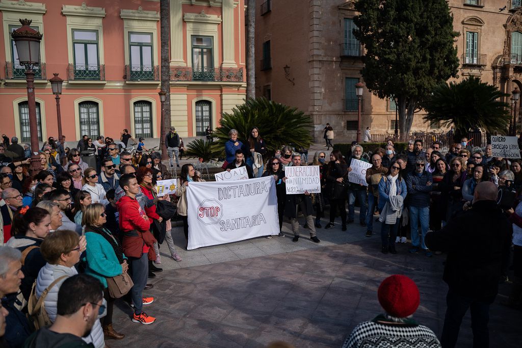 Concentración sin mascarilla en Murcia contra las restricciones covid