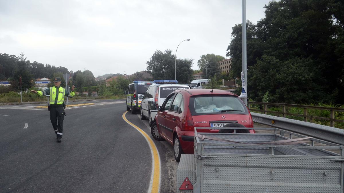 Uno de los múltiples controles de carretera organizados entre la noche de ayer y esta tarde.