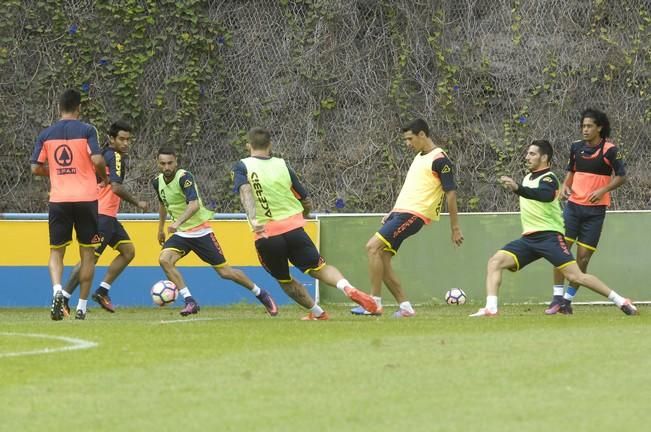 ENTRENAMIENTO DE LA UD LAS PALMAS EN BARRANCO ...