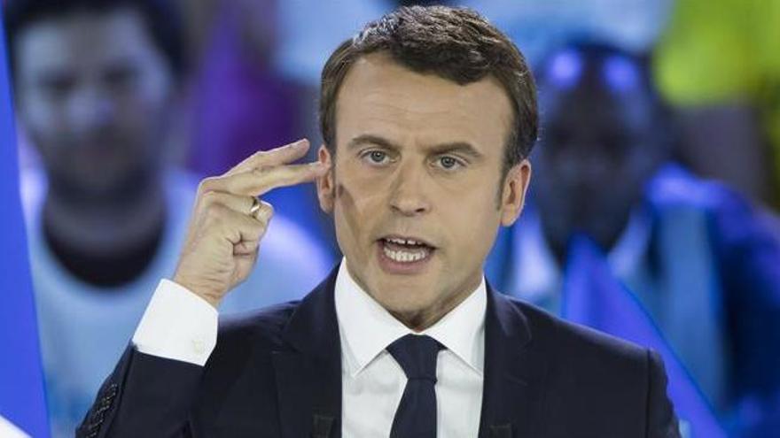 El candidato socioliberal Enmanuel Macron.