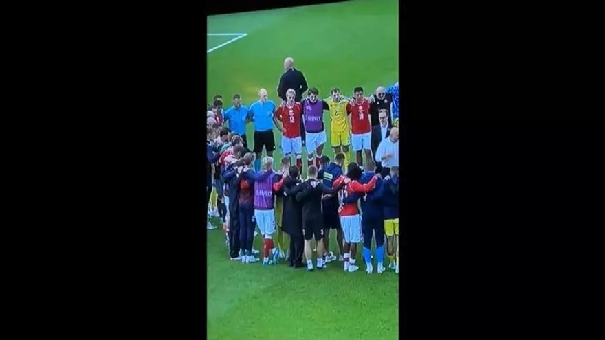 ¡Alerta! Christian Eriksen se desploma en el Dinamarca - Ucrania