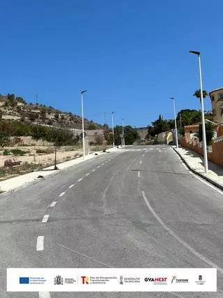 El Ayuntamiento de Calp instalará 67 farolas solares en las principales vías de las urbanizaciones Canuta, Canuta Alta y Canuta Ifach