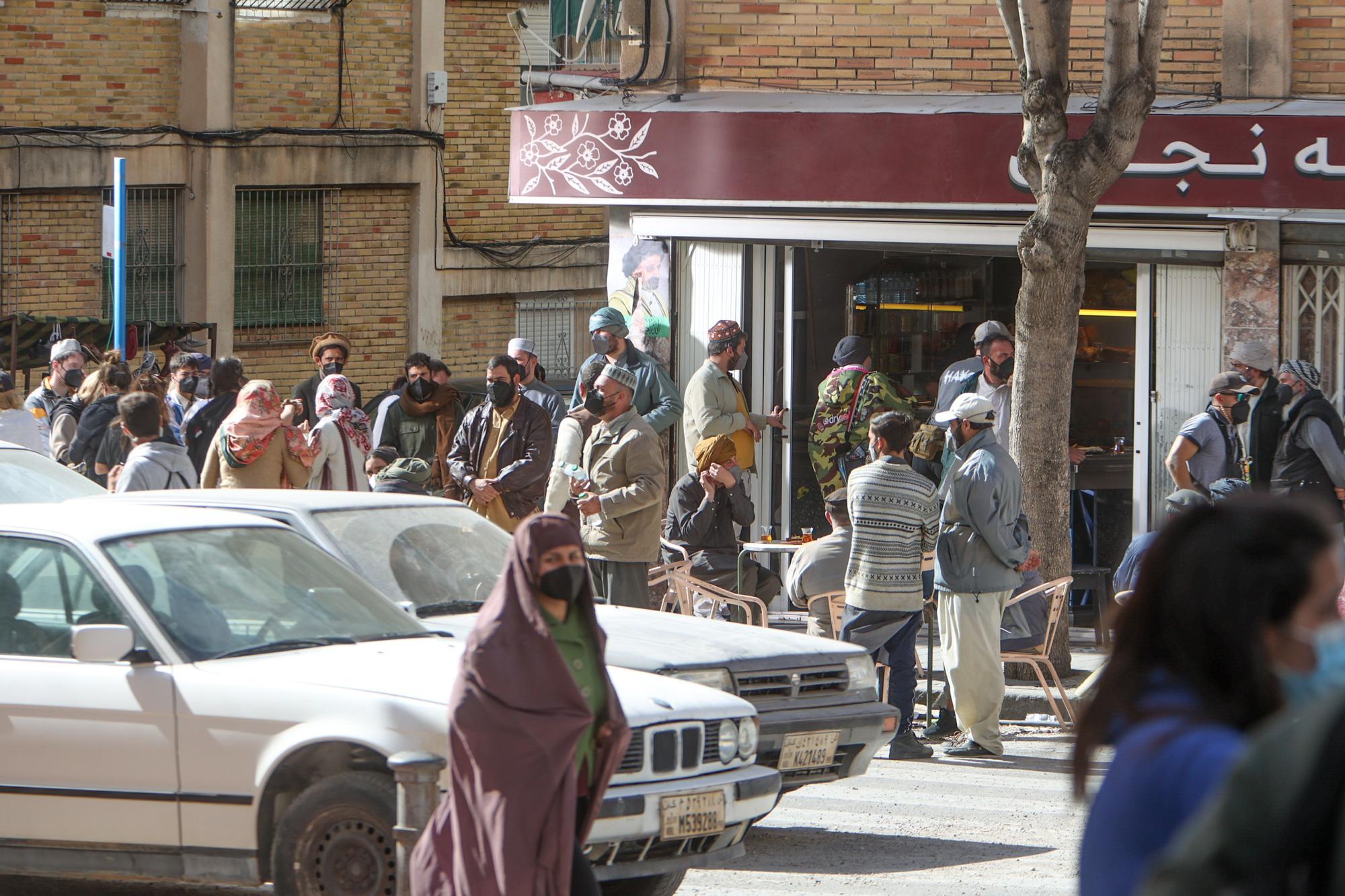 Segundo día del rodaje de la película "The Interpreter" del director Guy Ritchie en el barrio de Colonia Requena de Alicante