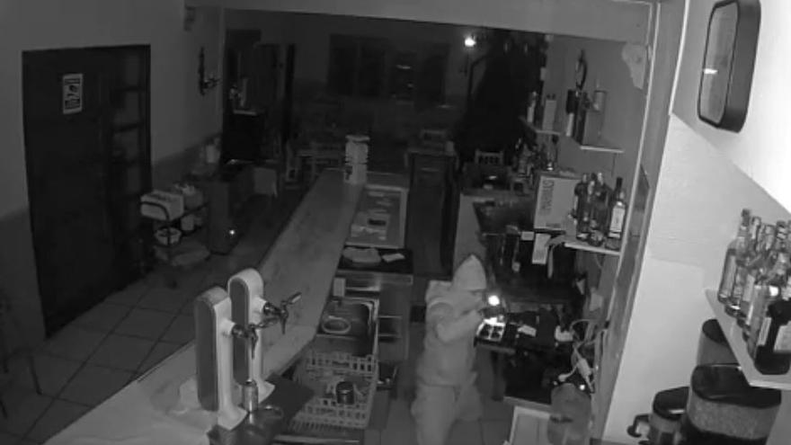 Vídeo: Robo en el restaurante El Refugio