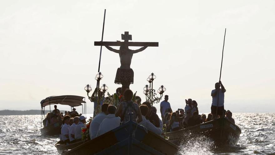 Homenaje al Cristo de la Salud en el 50 aniversario de su romería por l'Albufera