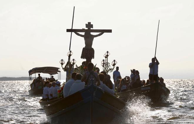 Homenaje al Cristo de la Salud en el 50 aniversario de su romería por l'Albufera