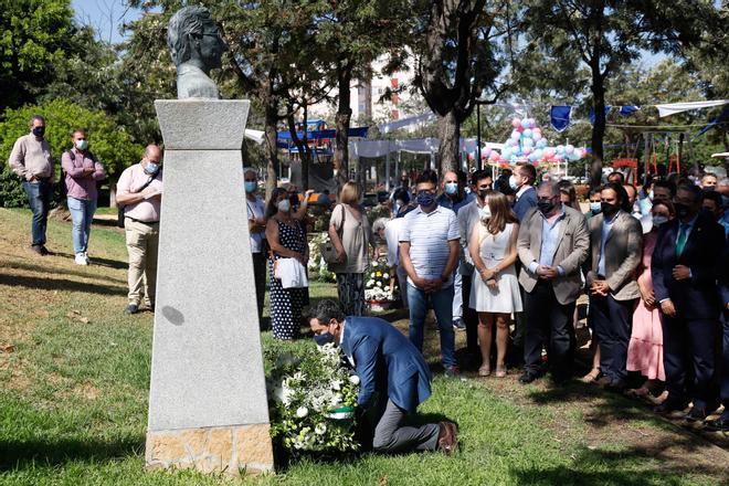 Ofrenda floral en el aniversario de la muerte de José María Martín Carpena