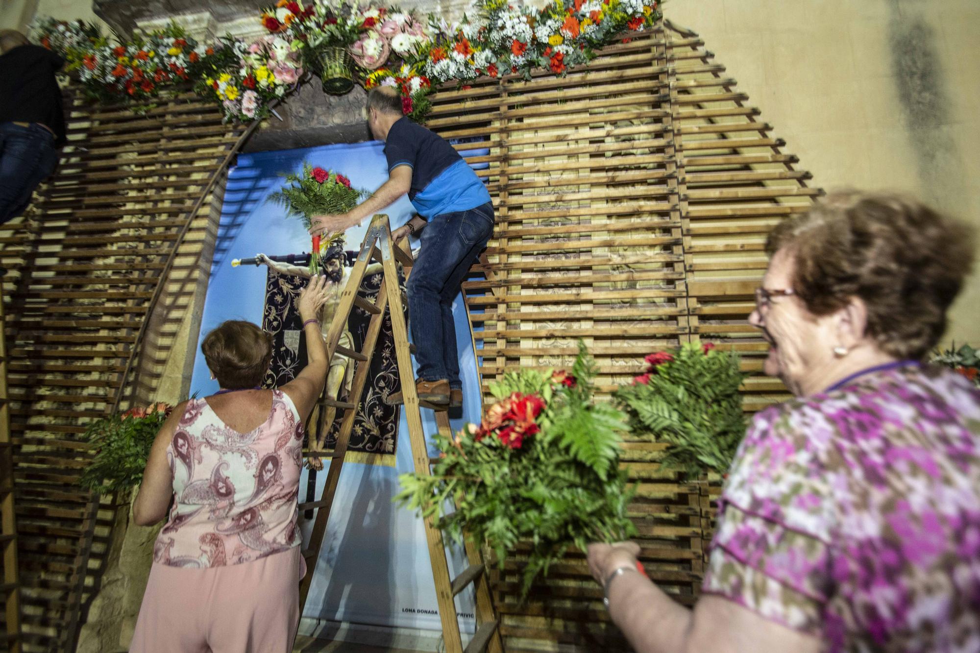 Ofrenda de Flores y Frutos al Santísimo Cristo de la Paz de Sant Joan -  Información