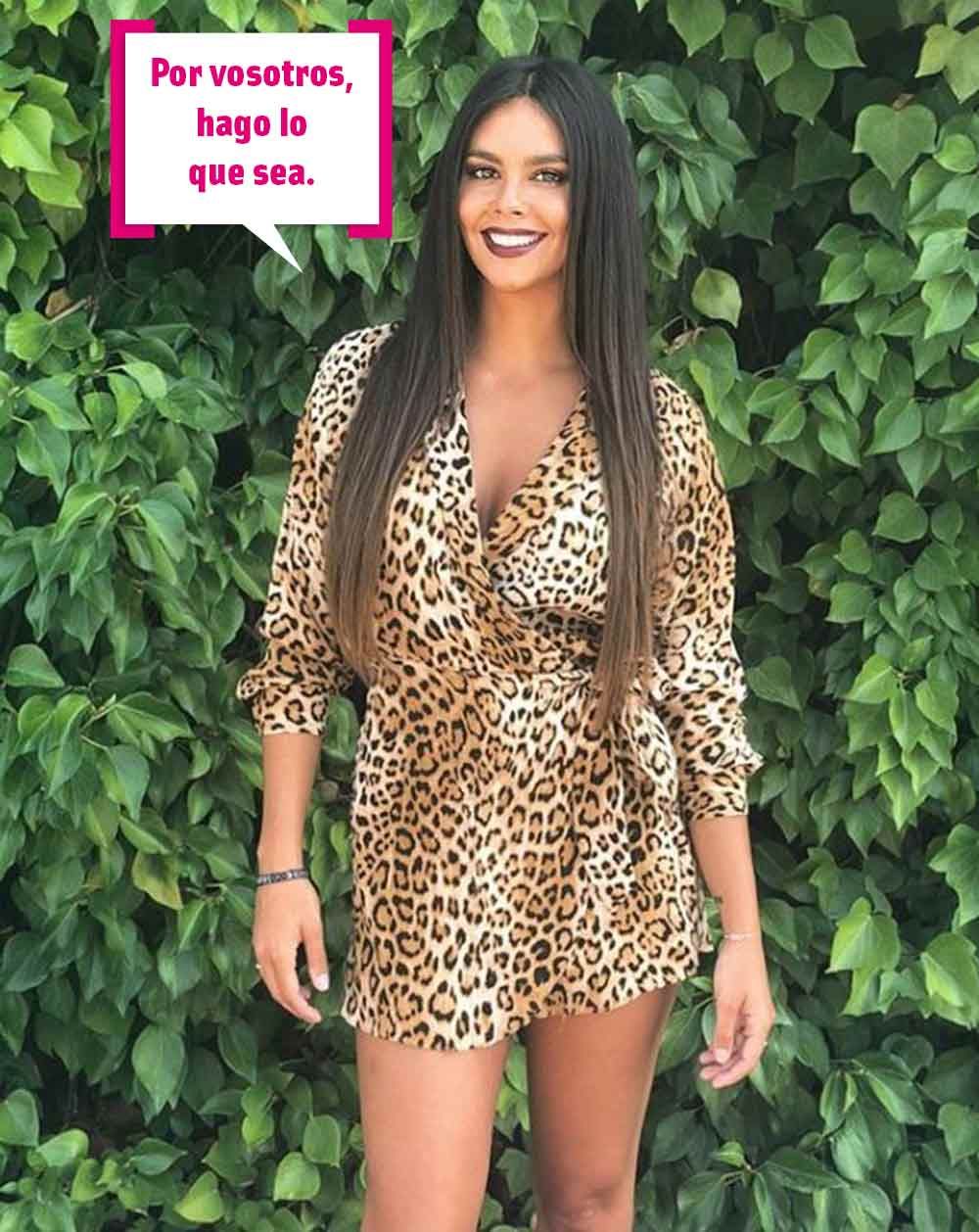 Cristina Pedroche con un mono de leopardo de Zara