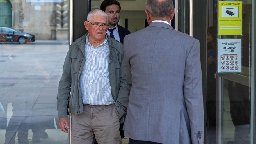 Afectados por los chalés ilegales de Llíber declaran que el técnico acusado les hizo los proyectos