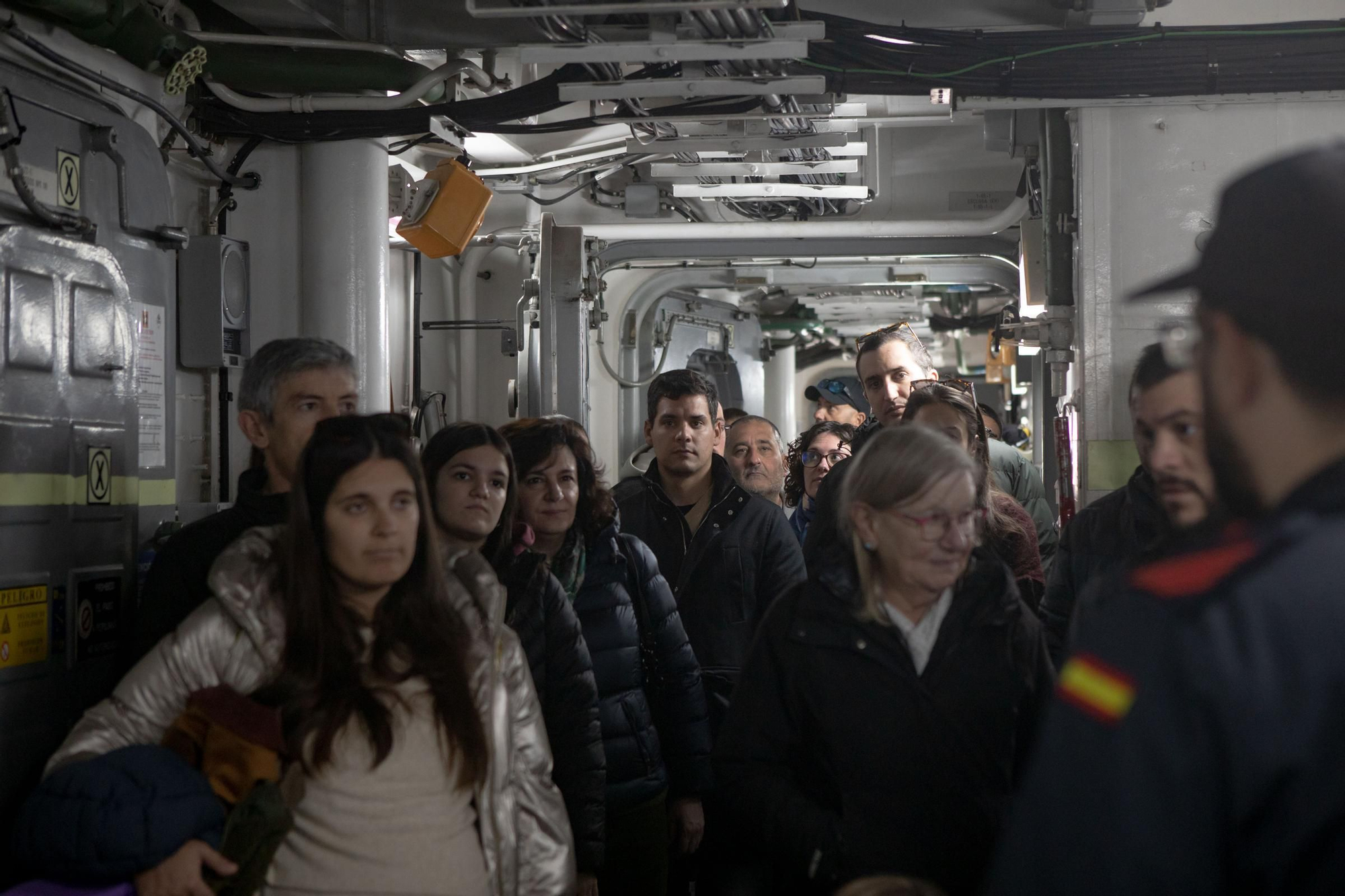 La primera jornada de puertas abiertas en la fragata 'Almirante Juan de Birbón', en imágenes