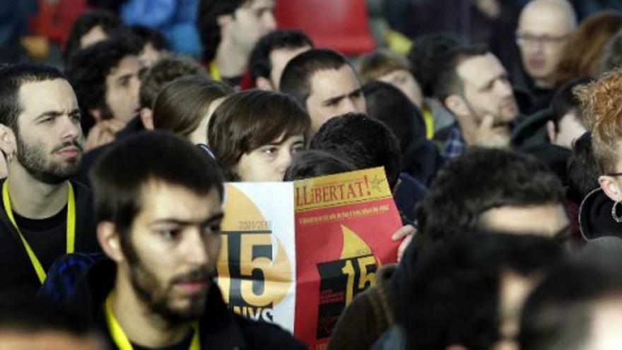 División de opiniones entre los simpatizantes de la CUP reunidos en Sabadell