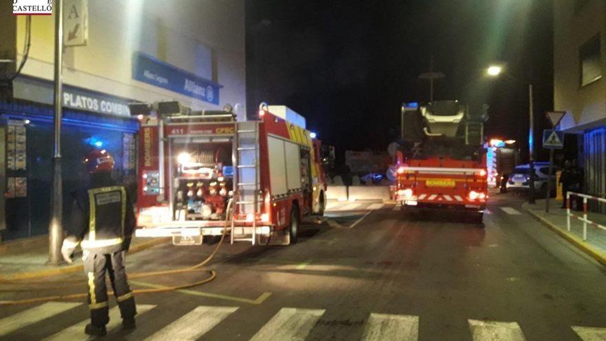 Dos heridas en Peñíscola por el incendio de una cafetería