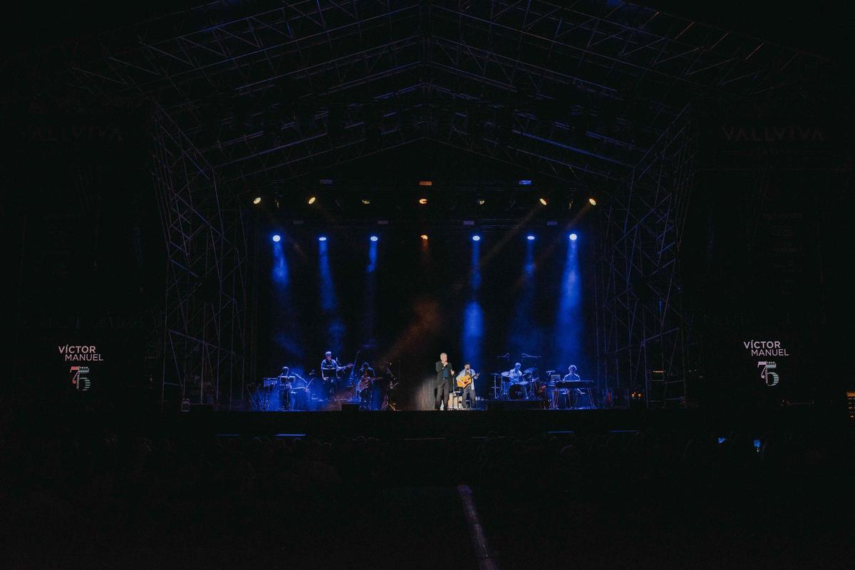 Víctor Manuel emociona al públic del Festival VALLVIVA