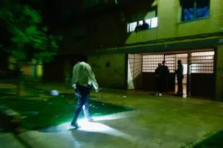 Detenidos dos hermanastros por la brural agresión al policía nacional de Vinalesa, que sigue en coma