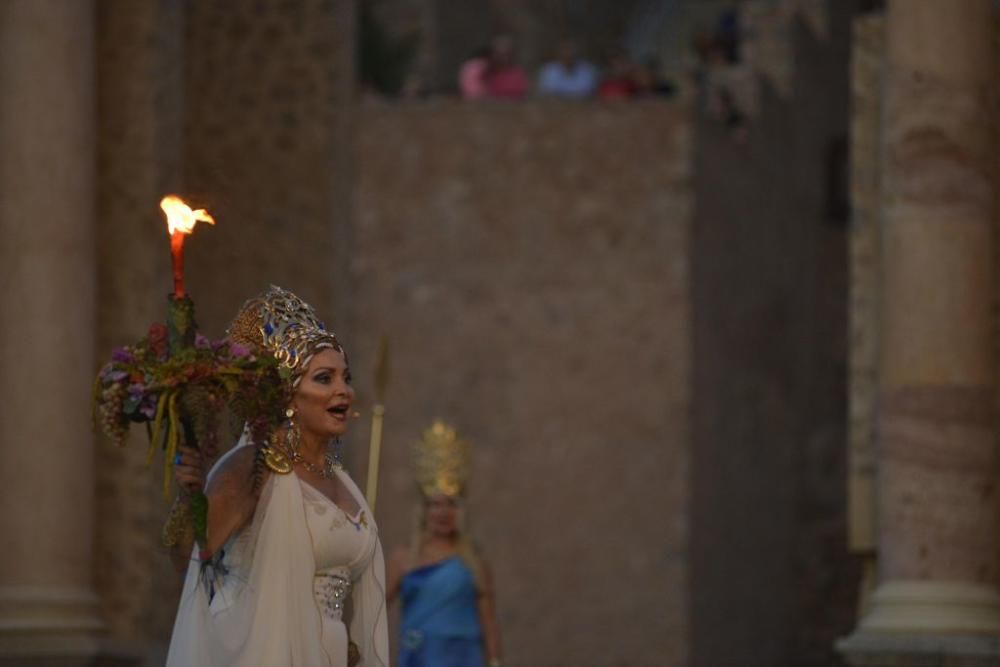 Encendido del Fuego Sagrado y pregón de la alcaldesa de Cartagena