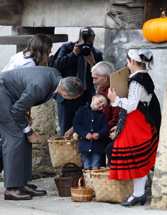 Premios Princesa de Asturias 2018: Los Reyes visitan Moal, "Pueblo Ejemplar" 2018