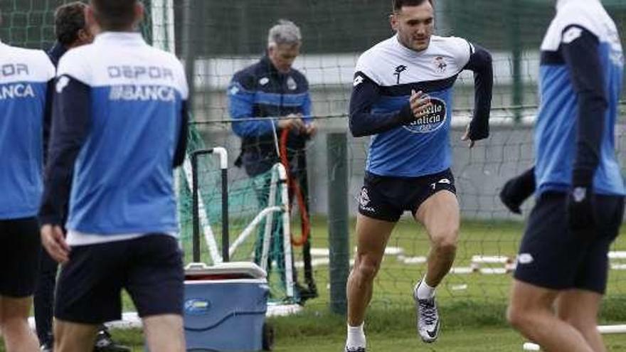 Lucas Pérez, en un entrenamiento.