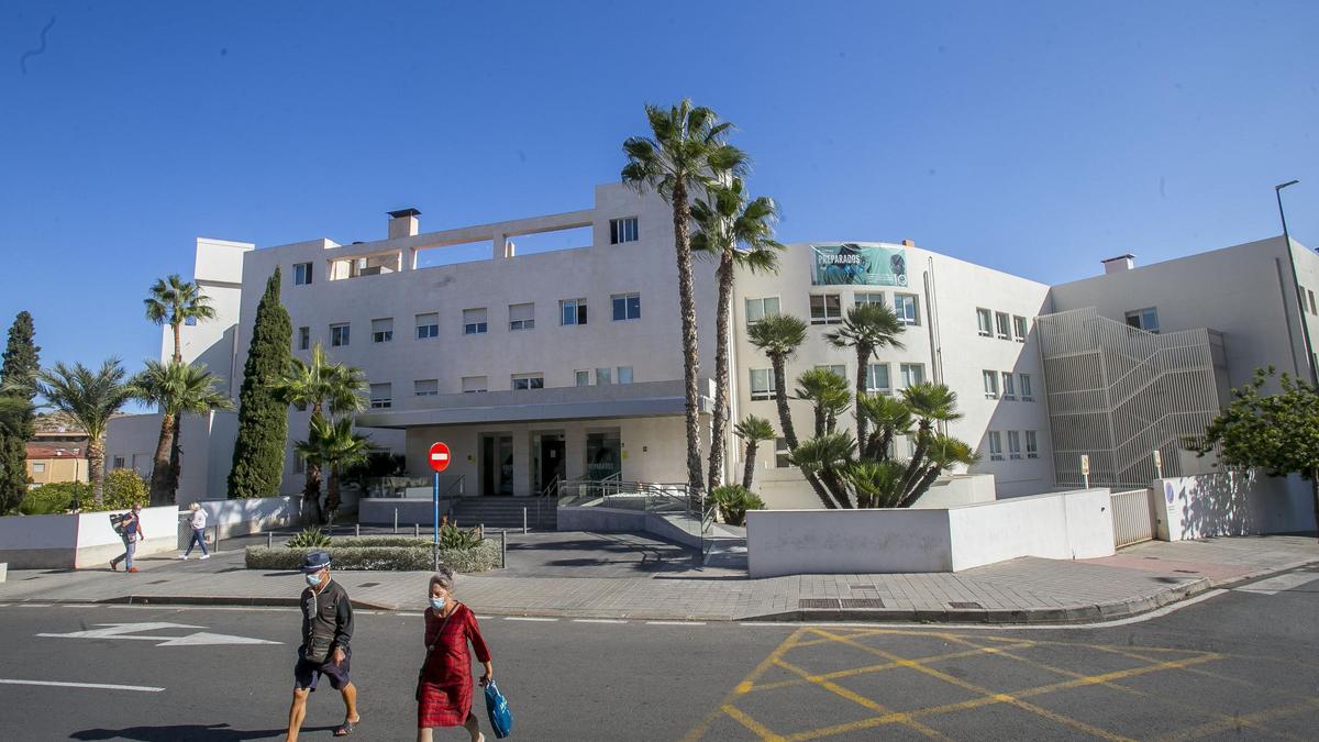 El Hospital Vithas Alicante, anteriormente conocido como Hospital Perpetuo Socorro.