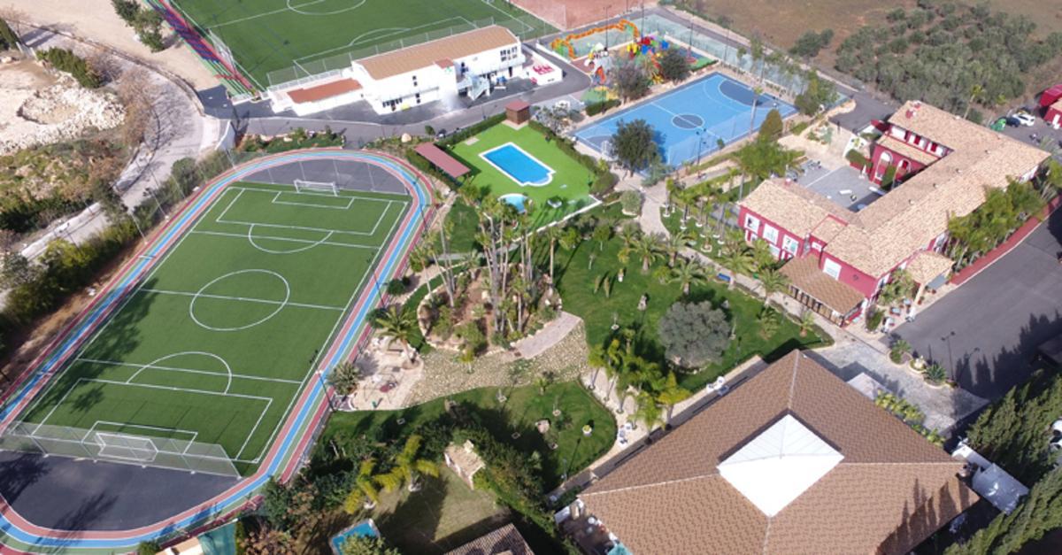 Complejo Educativo Mas Camarena.