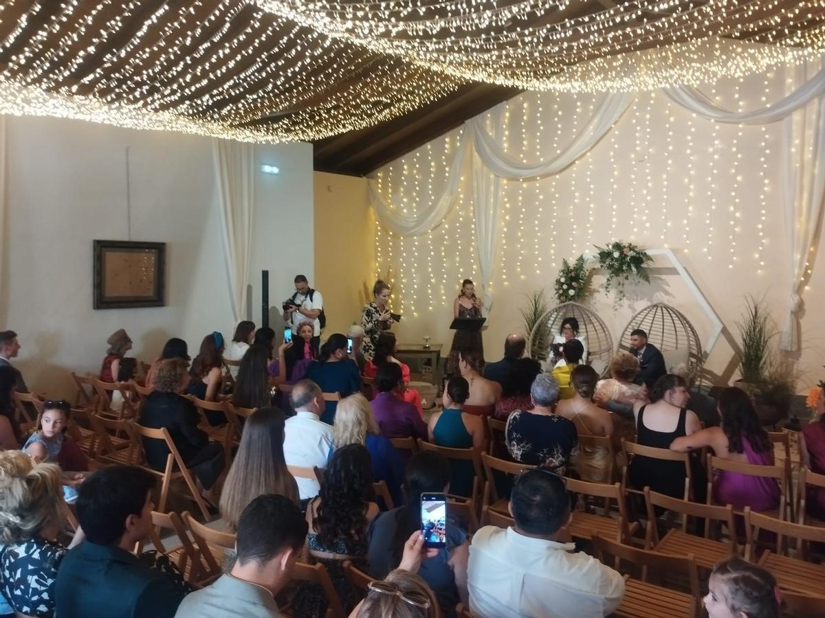 La boda de dos mejores amigos, Sara y Bruno, en Llanera, en imágenes