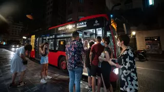 La EMT duplica el pasaje en el primer sábado de estreno de la nueva red nocturna