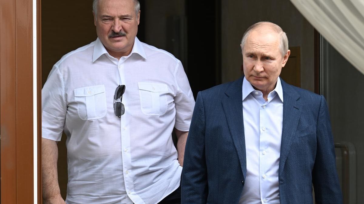 Alexander Lukashenko y Vladimir Putin.