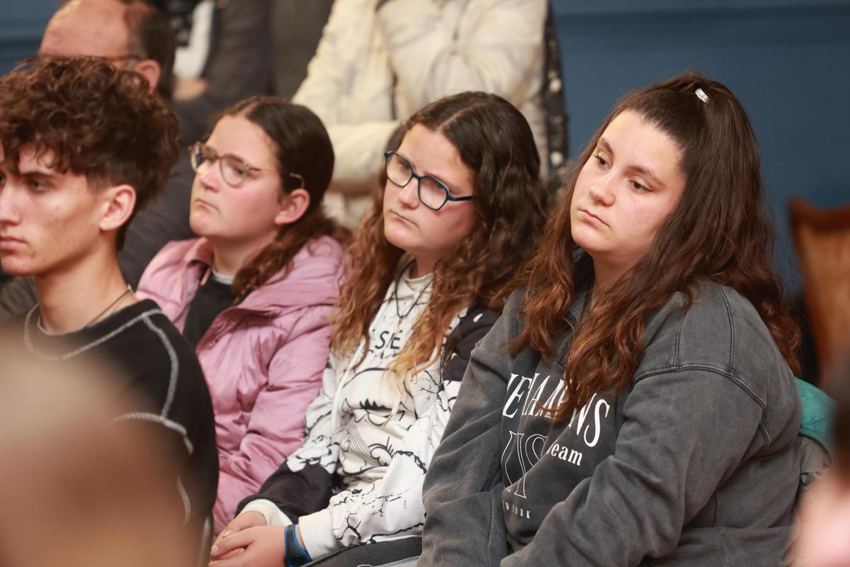 Las imágenes de la entrega en Vila-real de los premios a los relatos juveniles de Castelló Negre
