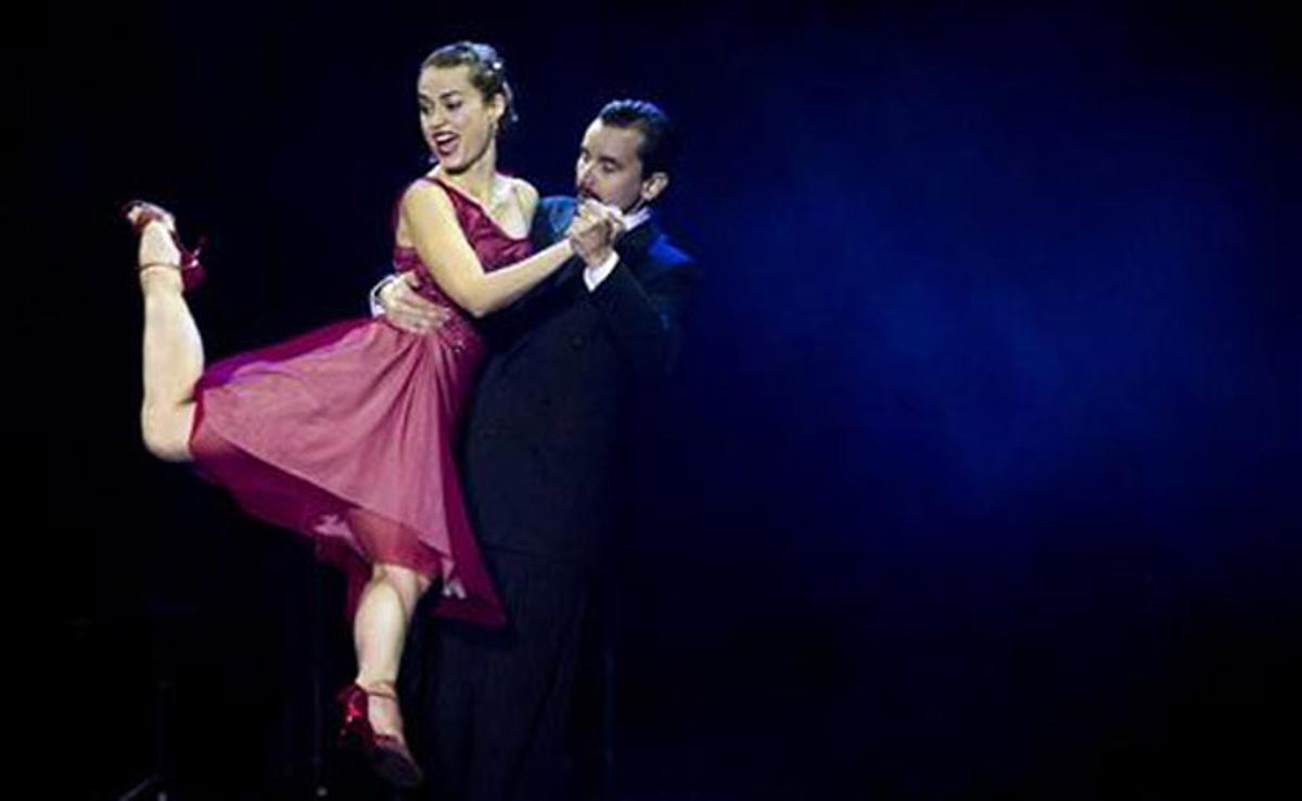 Elli Karadimou i Gabriel Marino representen Grècia durant el Mundial de Tango 2011, a Buenos Aires (Argentina).