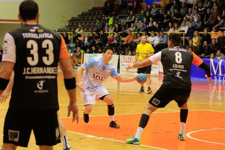 Balonmano Zamora: MMT Seguros - BM Torrelavega