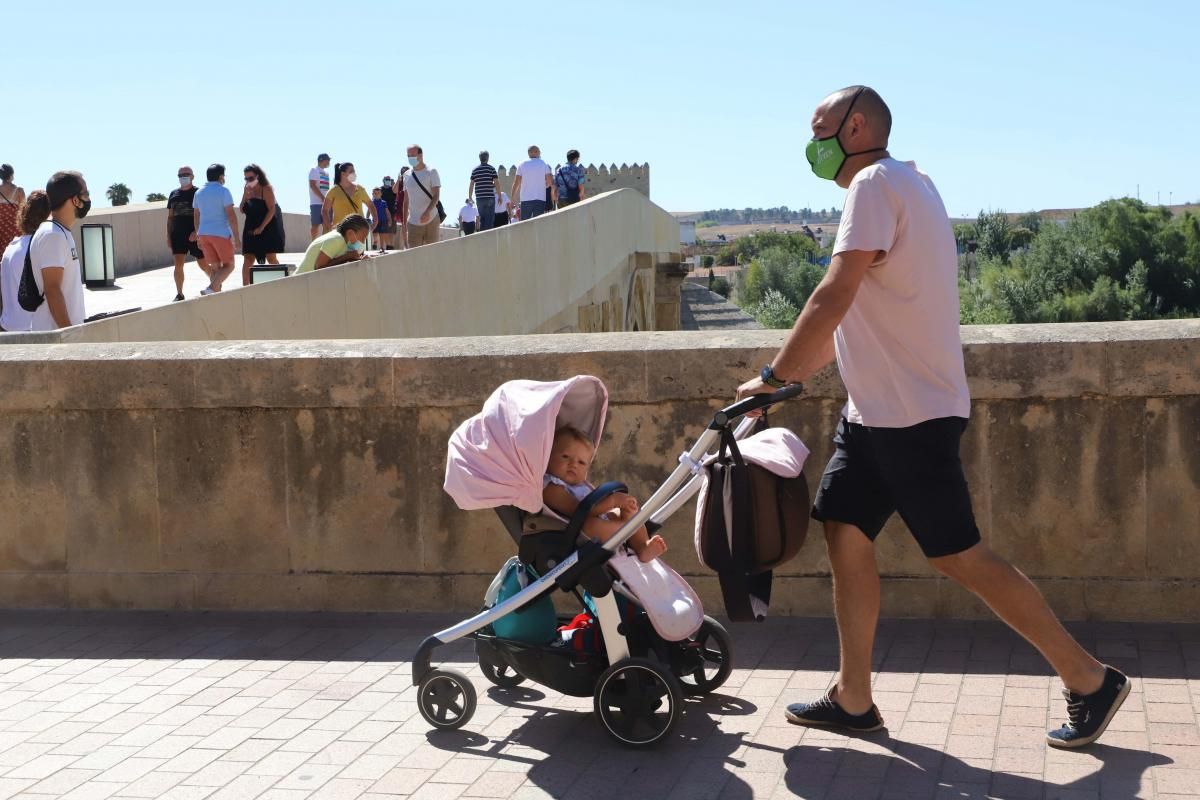 Puente de agosto con pocos visitantes