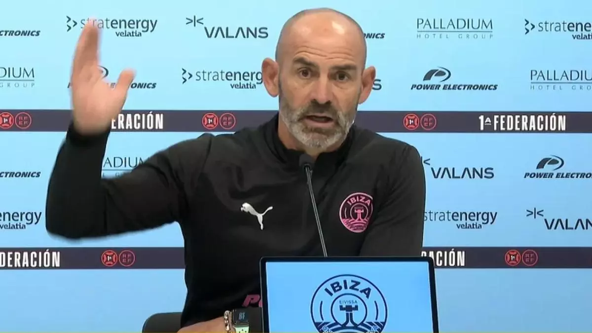 El viral discurso de Paco J谷mez: "Aqu赤 no hace fair play nadie"