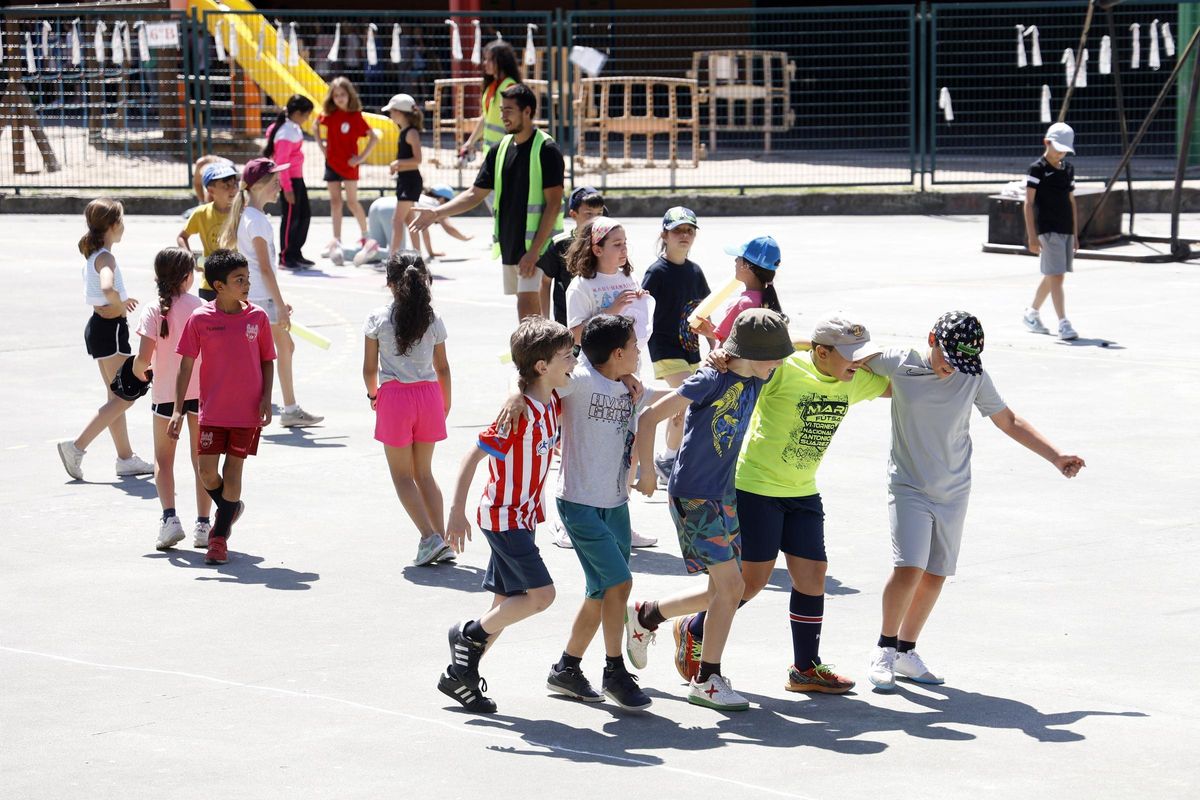 Participantes en la actividad que celebró el colegio Campolongo.