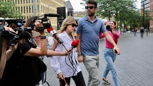 Gerard Piqué y Clara Chía, en los juzgados contra un paparazzi